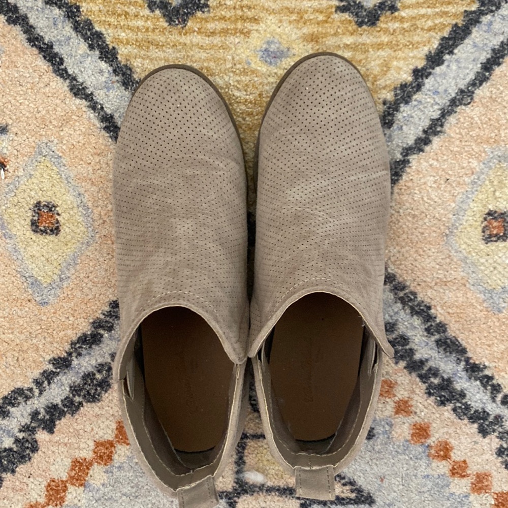 Ankle booties